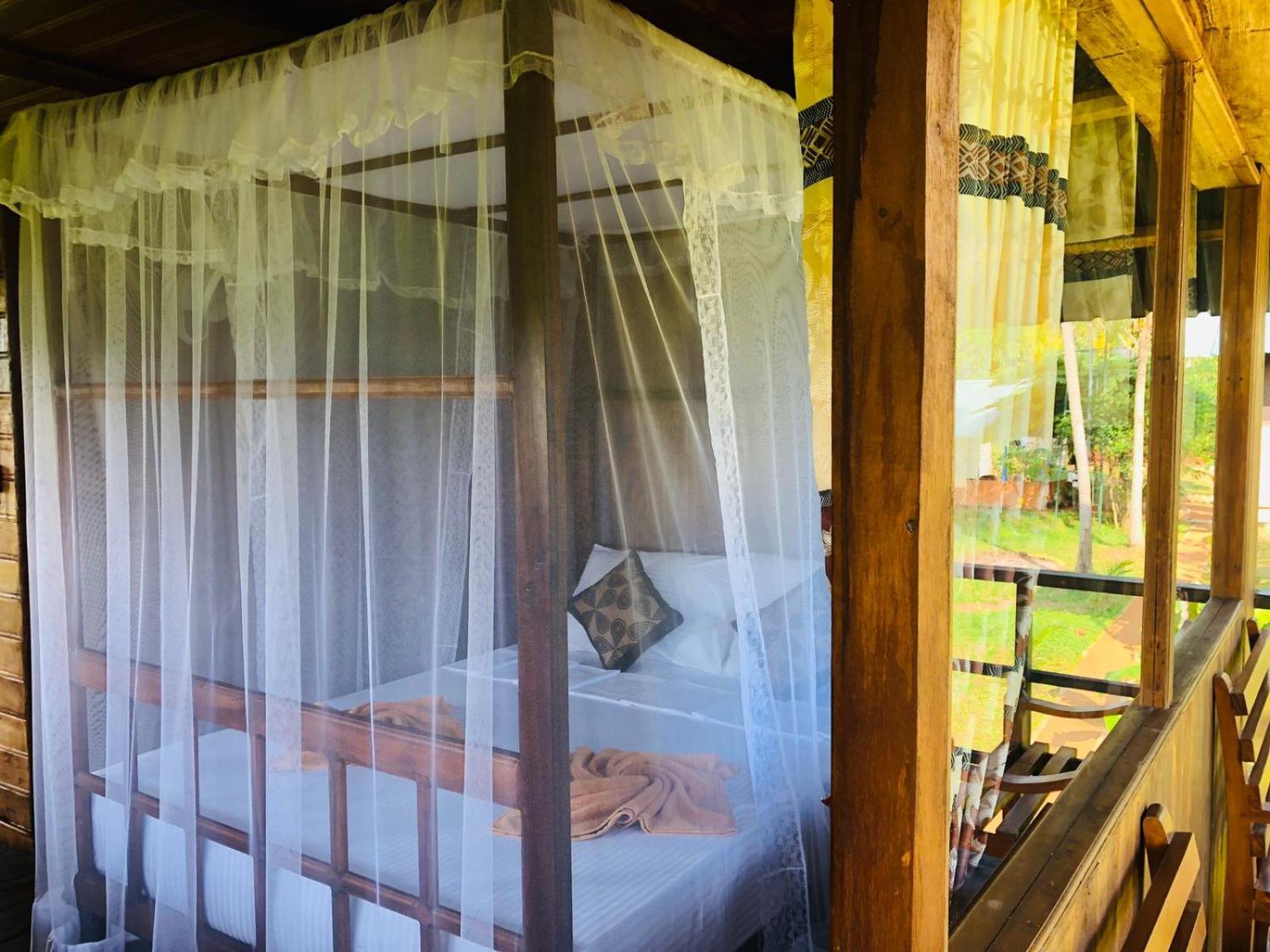 Sigiriya Paddy Field Hut Villa Szoba fotó